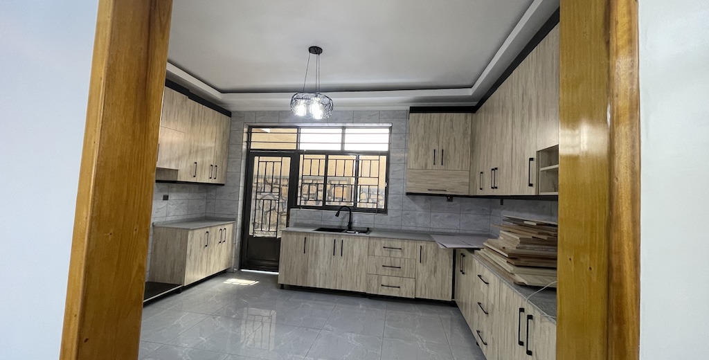 properties/1nsSxKz22Oo5O0B1Mq8tTyGQoC9cV0KxYo2qPY3O.jpg