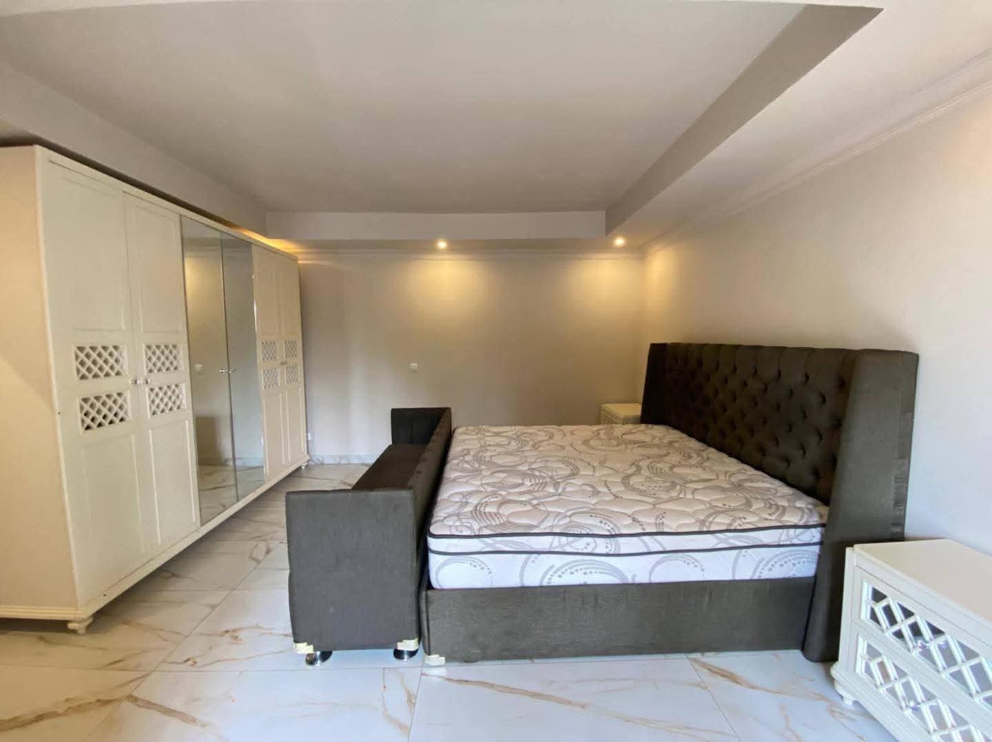properties/LHEUw8yRl7476yhX3twdcLQv9mhCN3SvUcUFJWW7.jpg