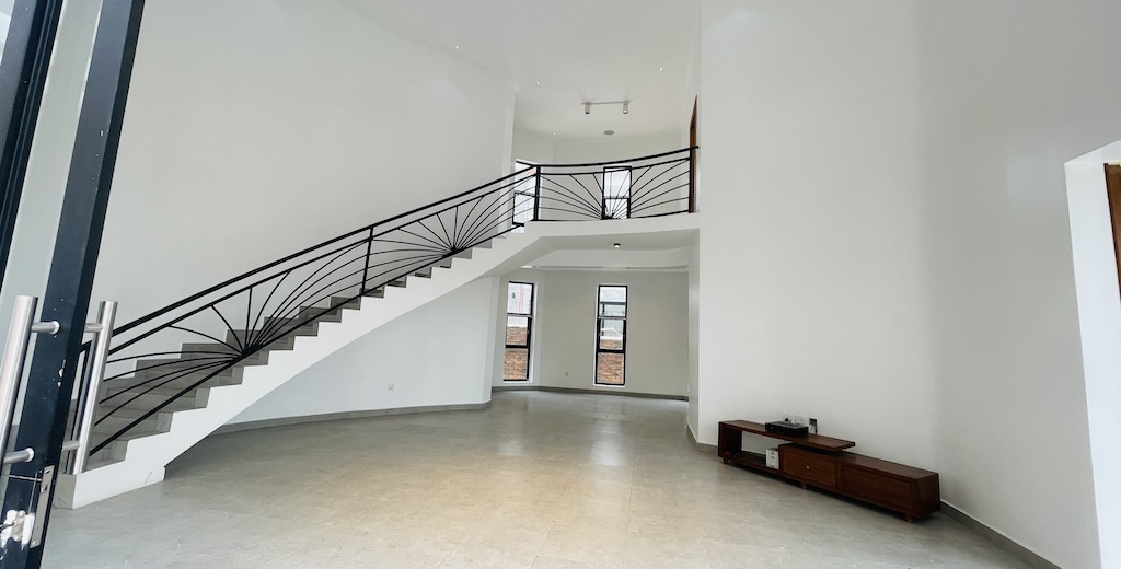 properties/Nq2unS4zjsfruD1ooIKBCi4HPsmecsVMRKwWdRbr.jpg