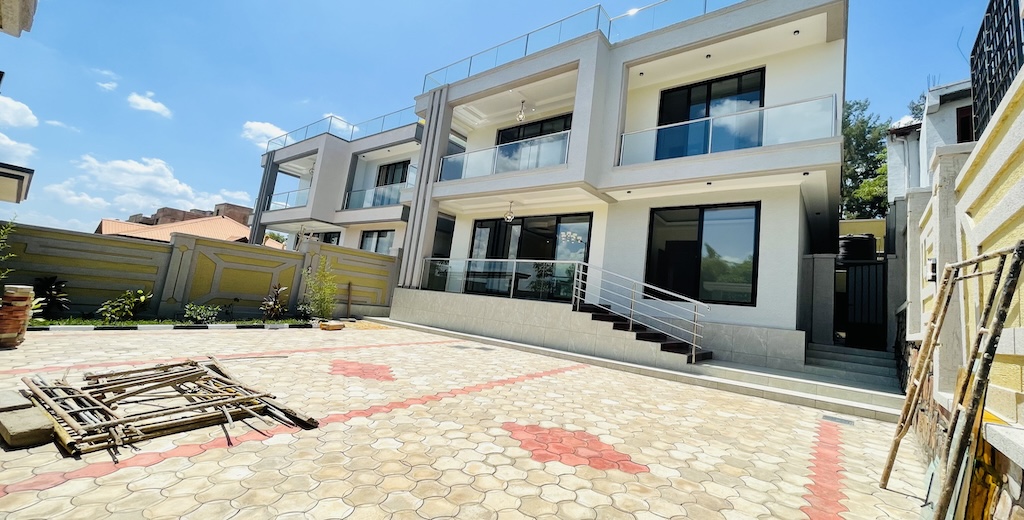 properties/SOzN8zYYB5dtfTwJO97YHfsdky3Q018D4YBcDxmN.jpg