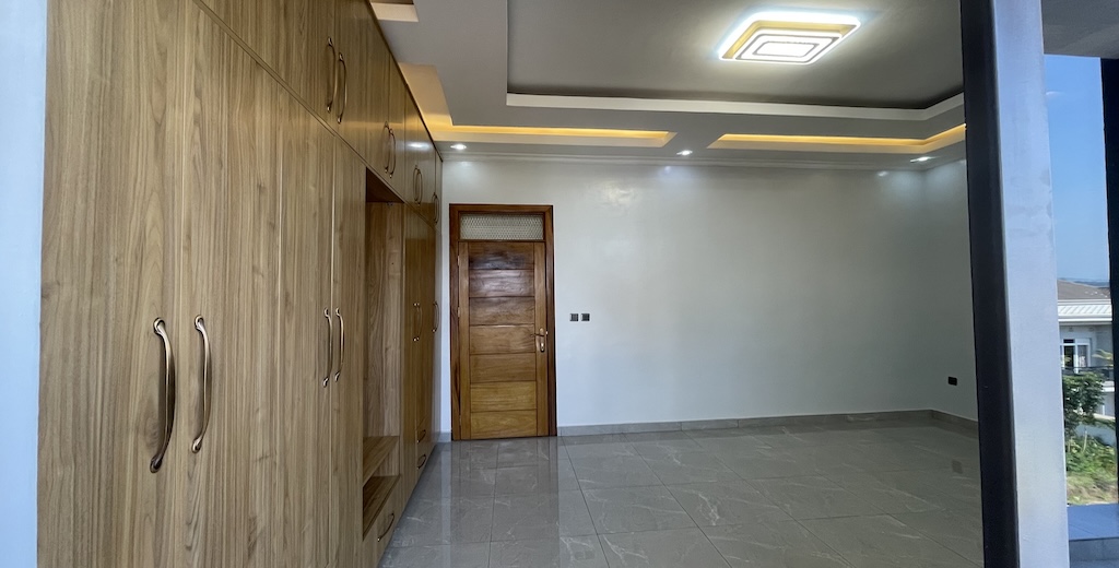 properties/TDDzqBsgZ5xb61pIUL70D9NwRcHIAGS46iTThxd5.jpg