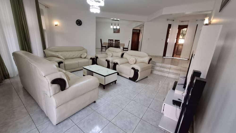 properties/e3kSr3RoFwMkSE6EbPtrtKqKe2Du1wDE33v447Ie.jpg