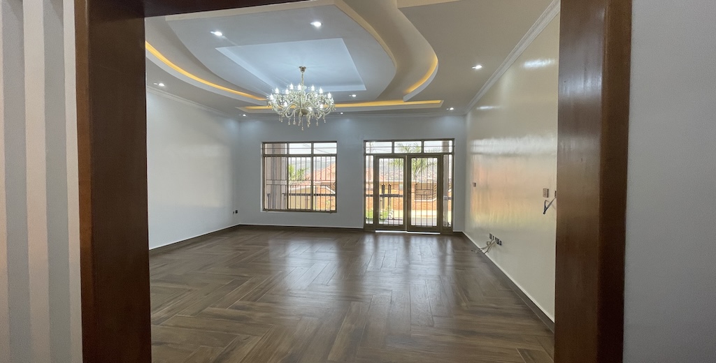 properties/m40u6HxuaOK3efFdpeoswT8zgrGG63dcGsc4bnBc.jpg